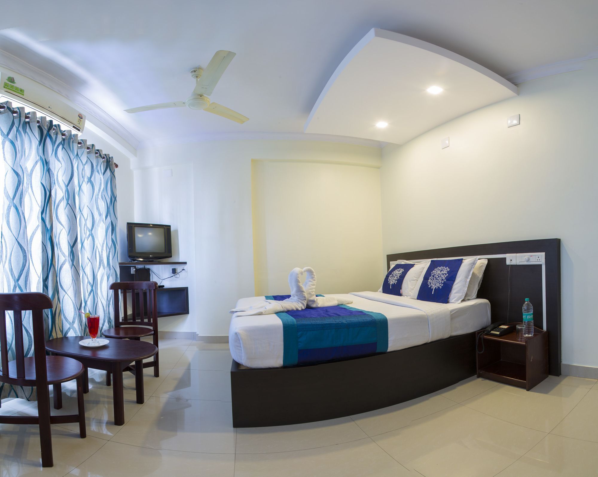 Hotel Sm Regency Kochi Exterior photo